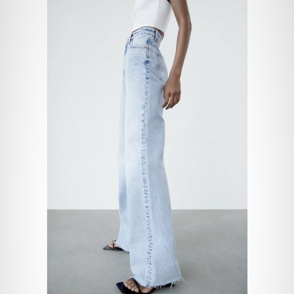 ZARA - HiRise Wide Leg Jeans - Picture 5 of 12